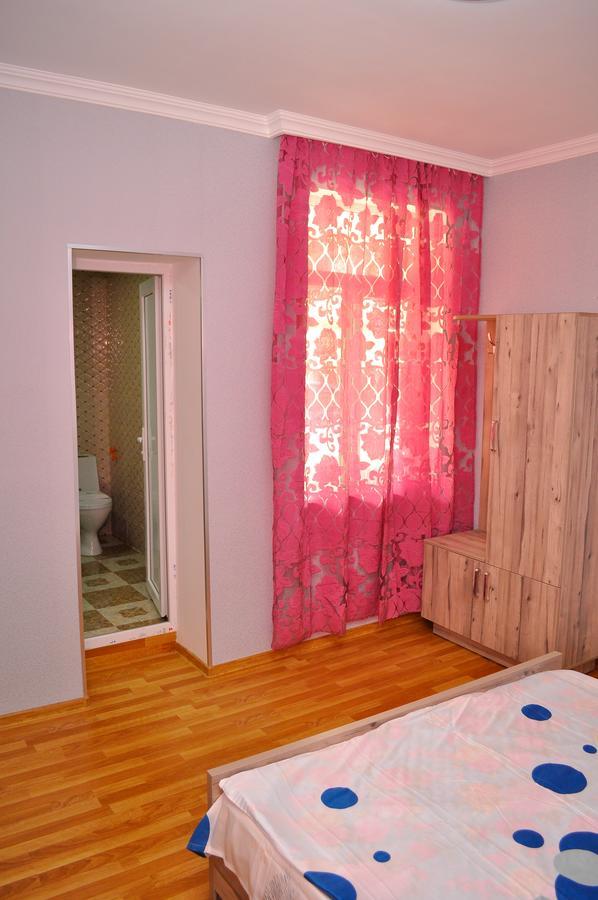 Sofia Guest House Kutaisi Bagian luar foto